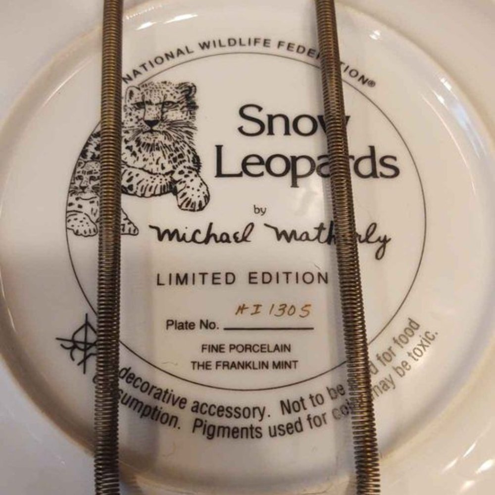 Franklin Mint Snow Leopards Decorative Plate * - Picture 3 of 4